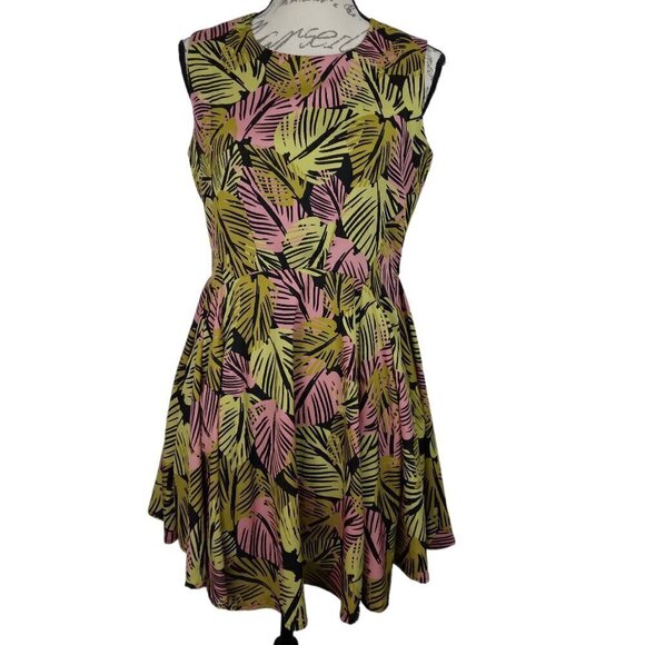 BAR III | PALM LEAF FIT N FLARE SKATER DRESS | Size M - Picture 1 of 7